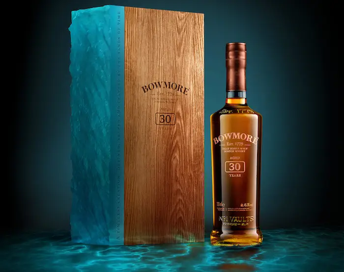 Bowmore 30 Year Old Whisky Review: Tasting Notes & Expert Analysis
