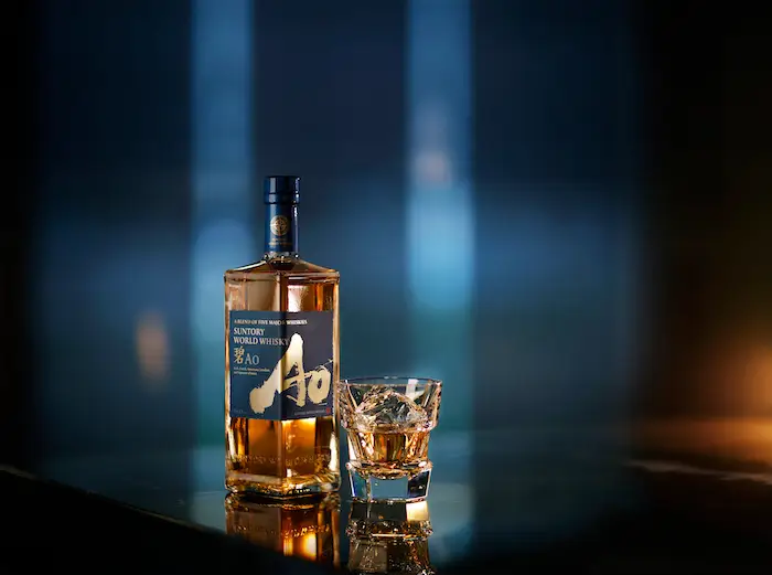 Suntory World Whisky 'Ao' Review: A Global Blend of Premium Whisky