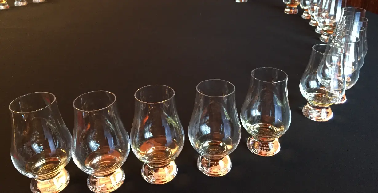 Does Your Whisky Glass Really Matter? More Than Most People Think